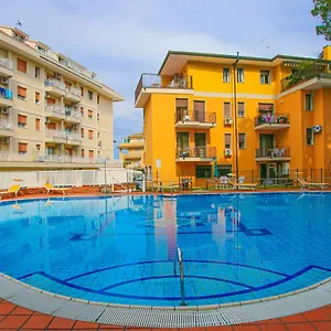 Residences La Rustica & Elite Apartman Eraclea Mare